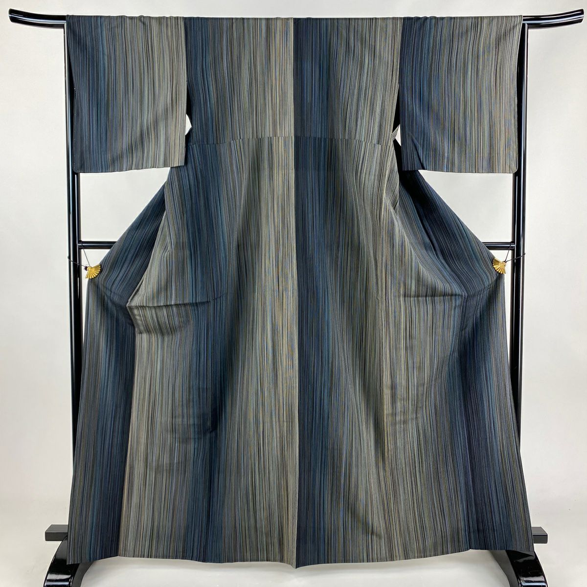 紬 身丈165.5cm 裄丈66cm M 単衣 縞 紺色 正絹 美品 名品|中古 紬 身丈165.5cm 裄丈66cm M 単衣 縞 紺色 正絹 美品 名品|中古