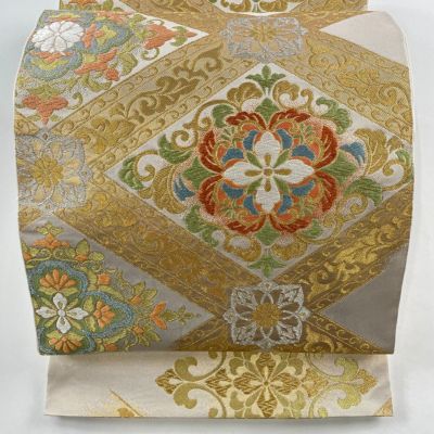 https://buysell.itembox.design/product/764/000002576435/000002576435-01-m.jpg