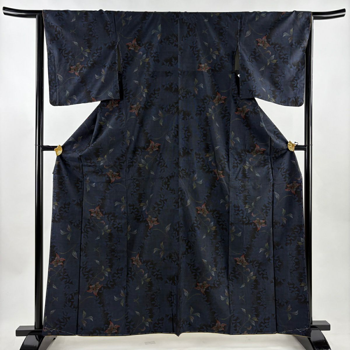 美品】 大島紬 身丈163cm 裄丈65cm M 袷 純泥染 証紙あり 草花