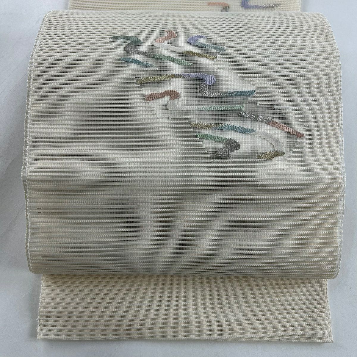 名古屋帯 秀品 夏帯 絽 百合 金銀糸 銀彩 ベージュ 正絹|中古 名古屋帯 秀品 夏帯 絽 百合 金銀糸 銀彩 ベージュ 正絹|中古
