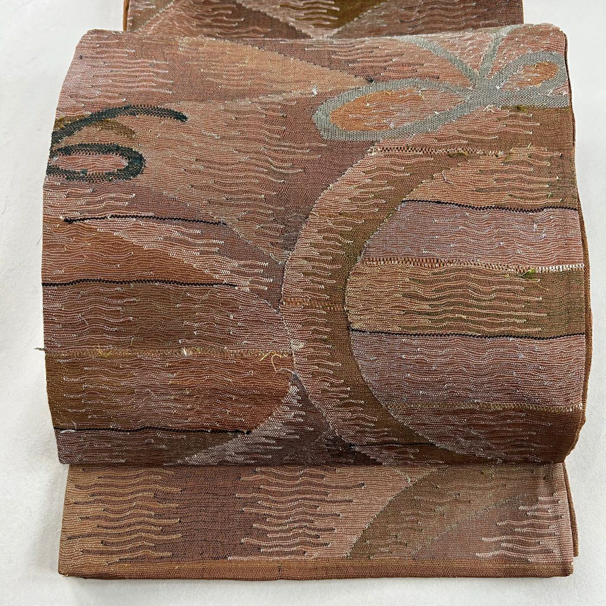袋帯 美品 秀品 菊 桜 唐織 金銀糸 薄茶色 六通 正絹|中古・古着 袋帯 美品 秀品 菊 桜 唐織 金銀糸 薄茶色 六通 正絹|中古・古着