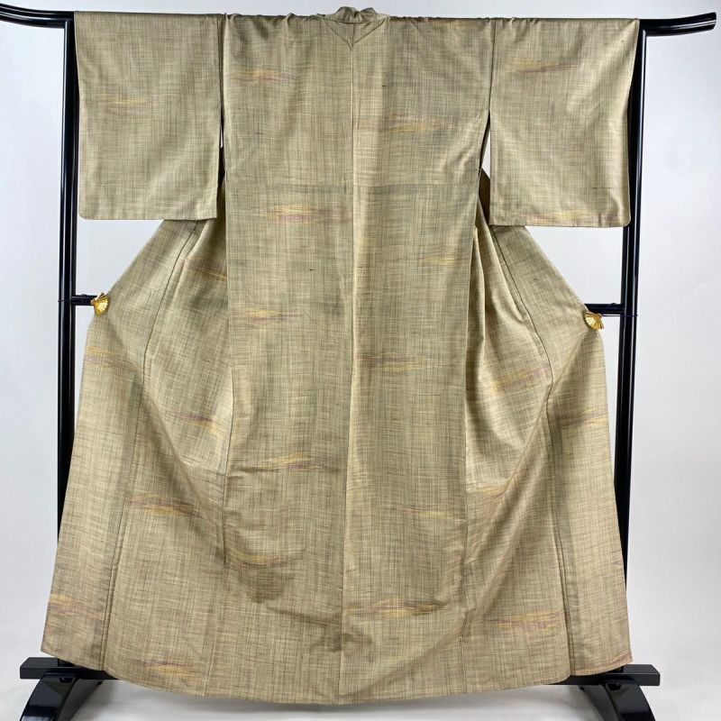 裄丈65着丈162袖丈51着物～和風バック～紬帯～名古屋帯～帯締め～高陽社入浴剤 紬 身丈162.5cm 裄丈65.5cm M 単衣 霞 ベージュ 正絹 優品｜中古