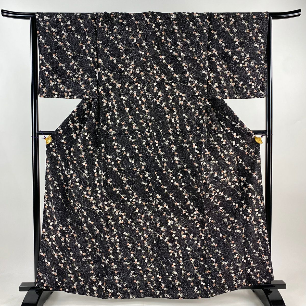 小紋 正絹 ちりめん 黒鳶色 スーパートールサイズ パールトーン 躾糸付き未使用 kimono-japan_a070