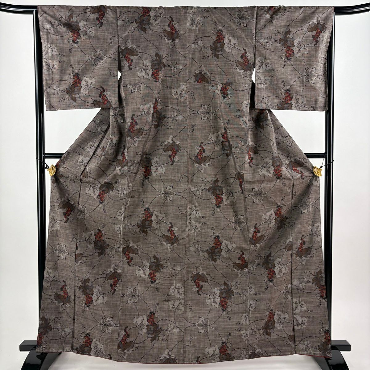 ★専用★紬 こげ茶 葉 枝 トールサイズ 身丈165cm 裄丈67cm 袷 正絹 楽天市場】【新古品】 本場大島紬 着物 大島紬 正絹 袷 染大島 黒 薄茶