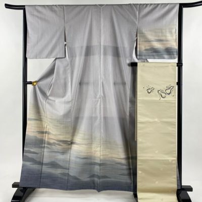 https://buysell.itembox.design/product/769/000002476958/000002476958-01-m.jpg