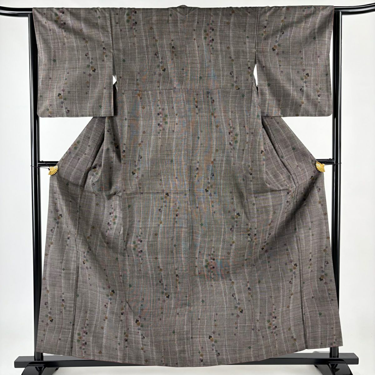 大島紬 身丈163cm 裄丈64cm M 袷 純泥染 証紙あり 桜 紺色 正絹 名品