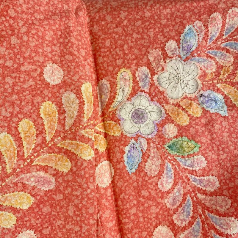 振袖 豪華 銀通し 刺繍 金彩 紋意匠 薔薇 百合 身丈161cm 撥水加工済 振袖 豪華 金彩 金刺繍 紋意匠 桜 身丈160cm 撥水加工済 - メルカリ