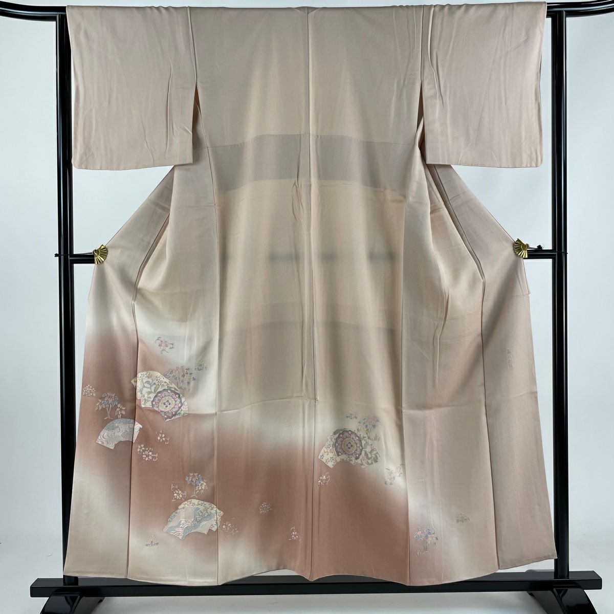 付下げ 身丈159cm 裄丈64.5cm M 袷 鈴蘭 金糸 箔 灰茶 正絹 秀品 付下げ 身丈159cm 裄丈64.5cm M 袷 鈴蘭 金糸 箔 灰茶 正絹 秀品