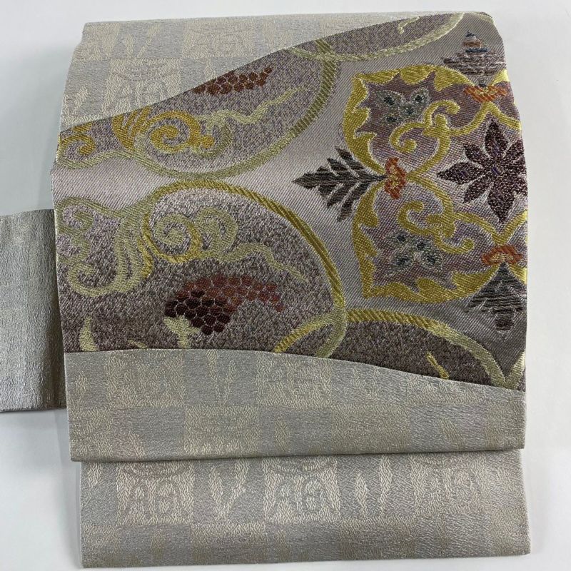 名古屋帯 美品 逸品 葡萄唐草 花 金銀糸 切嵌 灰色 正絹｜中古