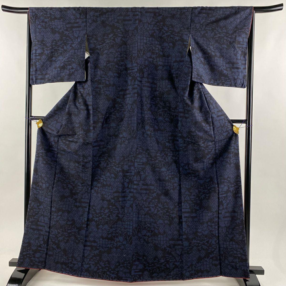 紬 身丈161cm 裄丈62.5cm S 袷 市松 黒 正絹 美品 名品｜中古