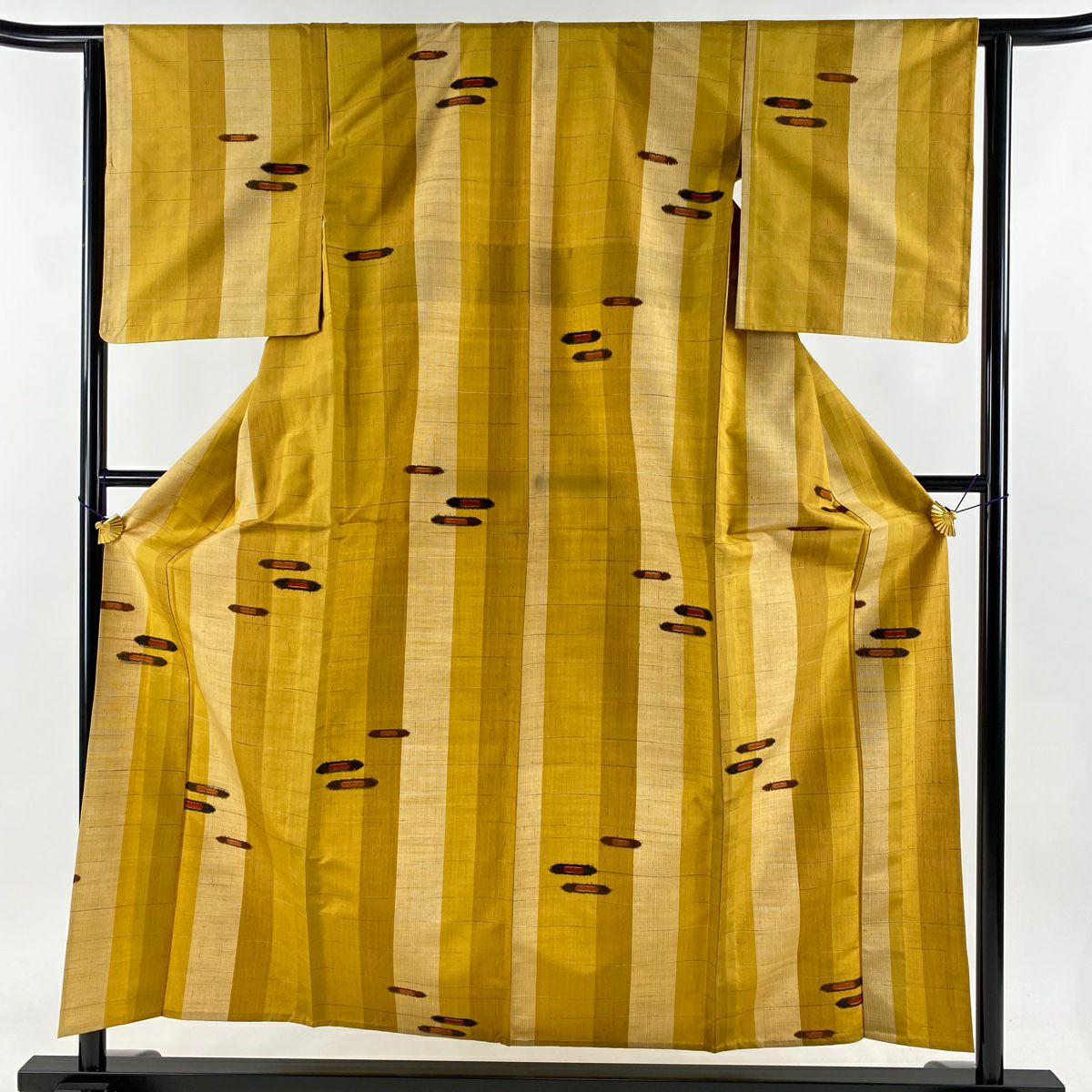 紬 身丈155cm 裄丈61.5cm S 単衣 草花 波 クリーム 正絹 美品 秀 紬 身丈155cm 裄丈61.5cm S 単衣 草花 波 クリーム 正絹 美品 秀