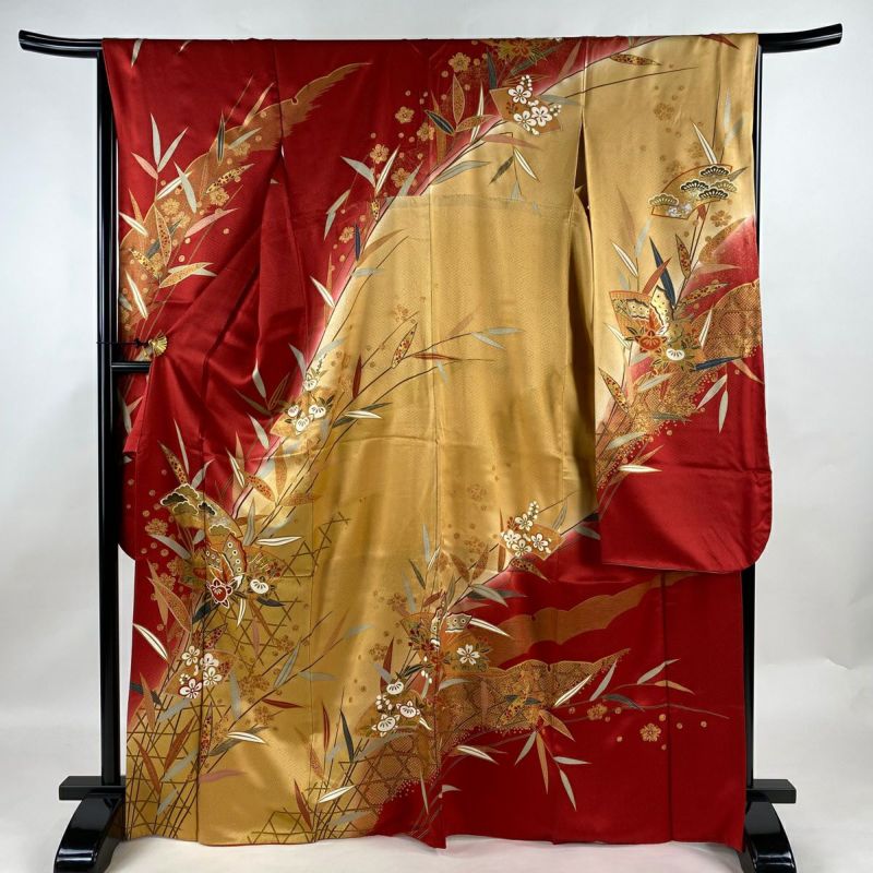 振袖 身丈169.5cm 裄丈64.5cm M 袷 蝶 松竹梅 金糸 金銀彩 赤