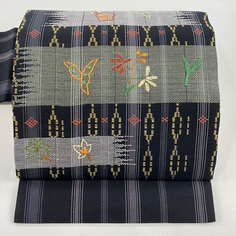 美品　正絹　名古屋帯　シンプル　麻の葉　黒　シンプル　モダン　354 お仕立済み】紋紗八寸名古屋帯（変わり麻の葉：ホワイト） 化繊