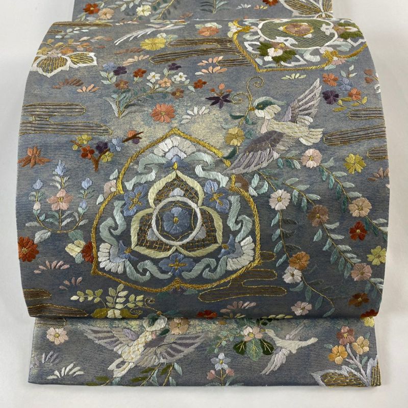 美品！！正絹☆袋帯☆刺繍 袋帯 美品 逸品 花喰い鳥 草花 刺繍 金糸 銀色 六通 正絹｜中古