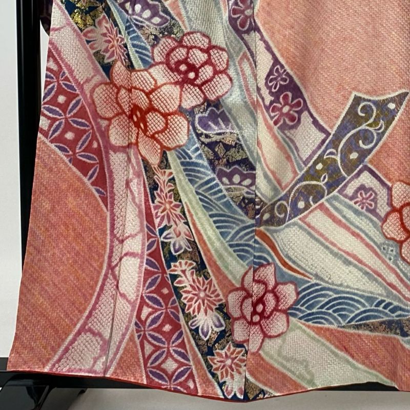 振袖 身丈157.5cm 裄丈64cm M 袷 草花 七宝 絞り 金彩 ピンク