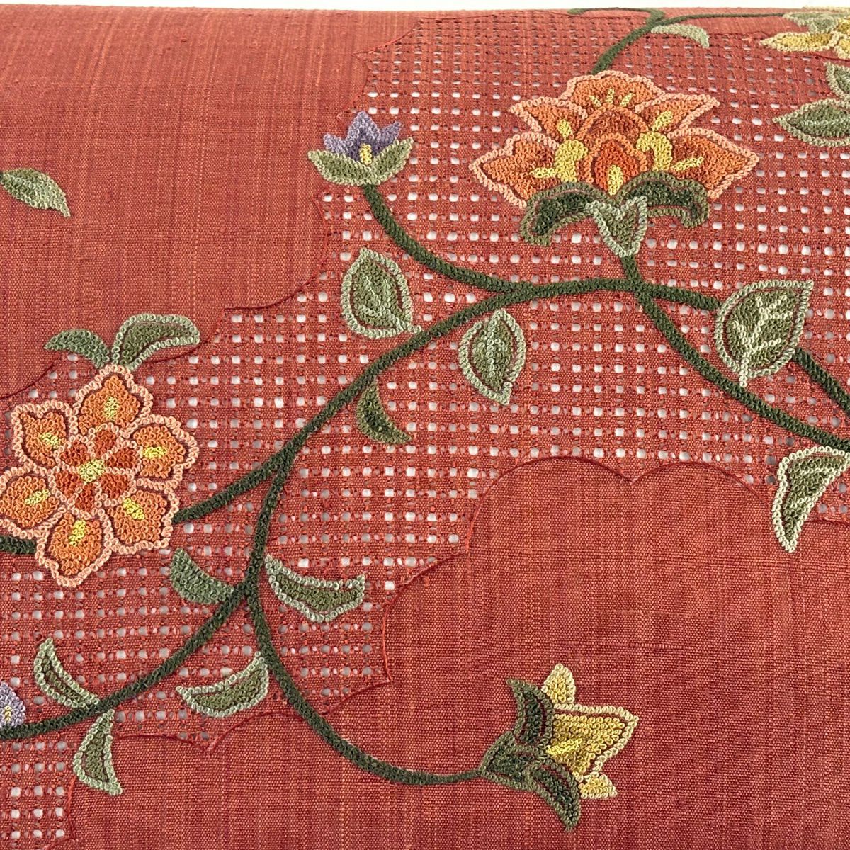 名古屋帯 秀品 紬地 花唐草 雲文 相良刺繍 金糸 茶色 正絹｜中古・古着