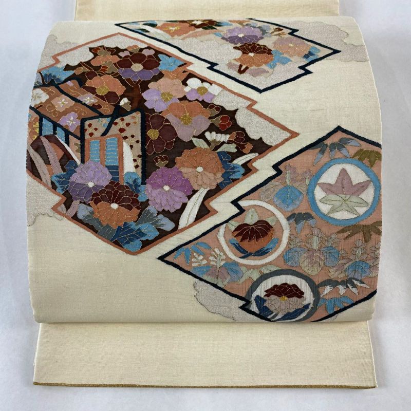 袋帯 美品 逸品 草花 雲文 金糸 綴れ ベージュ お太鼓柄 正絹