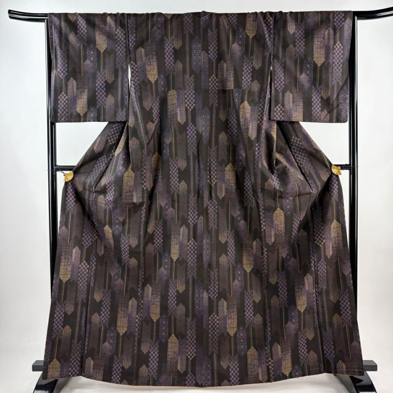 紬 未着用 正絹 紬 縦縞幾何模様 身丈168cm 裄丈67cm 紬 未使用