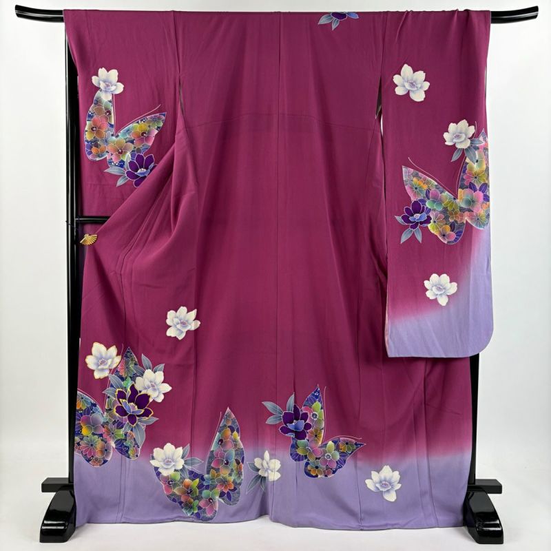 セミアンティーク 小鳥と季節の花々 クリーム色 ピンク 銀彩 袷 正絹 振袖 中古】 アンティーク色留袖 アンティーク着物 リサイクル ピンク