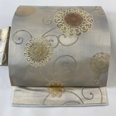 https://buysell.itembox.design/product/797/000002579726/000002579726-01-m.jpg