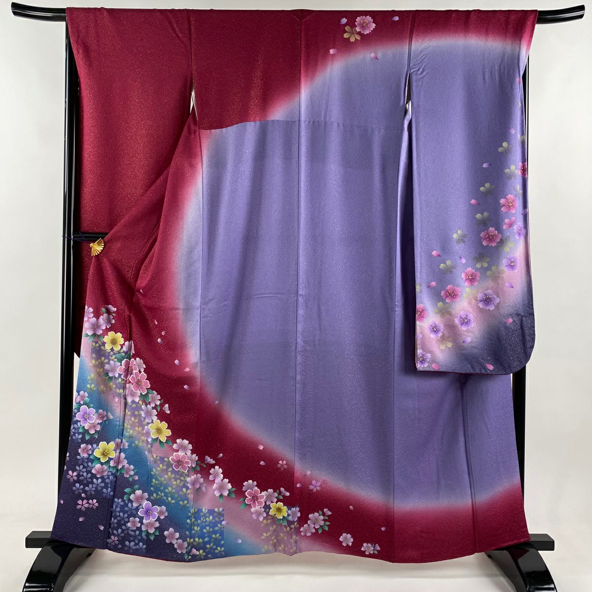 振袖 身丈160cm 裄丈66cm M 袷 桜 花びら 箔 金通し 赤 正絹 美 振袖 身丈160cm 裄丈66cm M 袷 桜 花びら 箔 金通し 赤 正絹 美