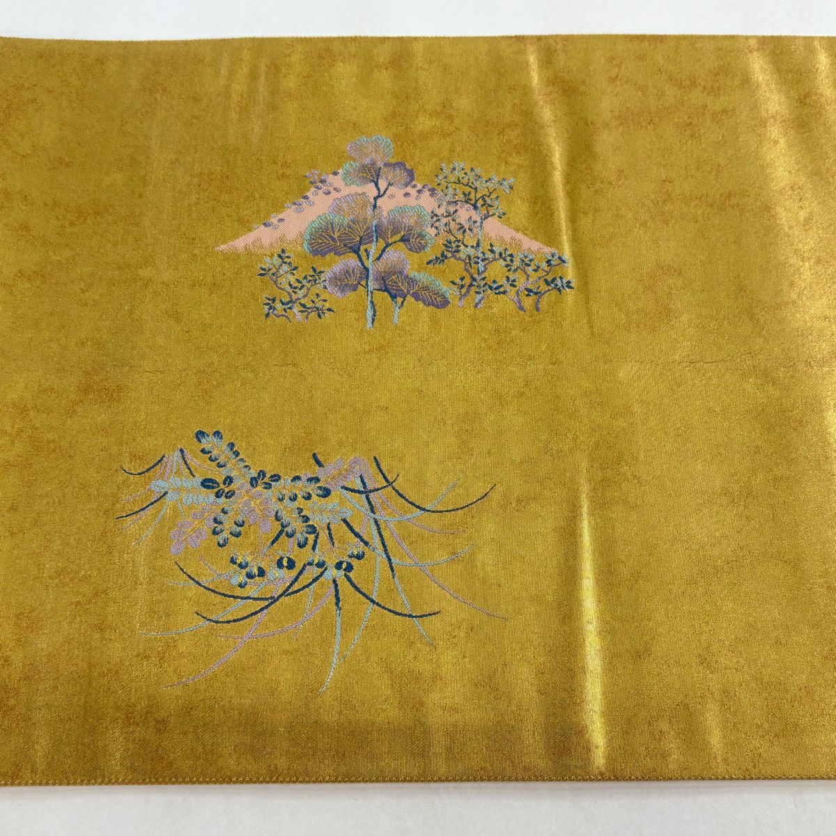 袋帯 名品 となみ織物 証紙あり 関西仕立て 人物 草花 本金箔 金色