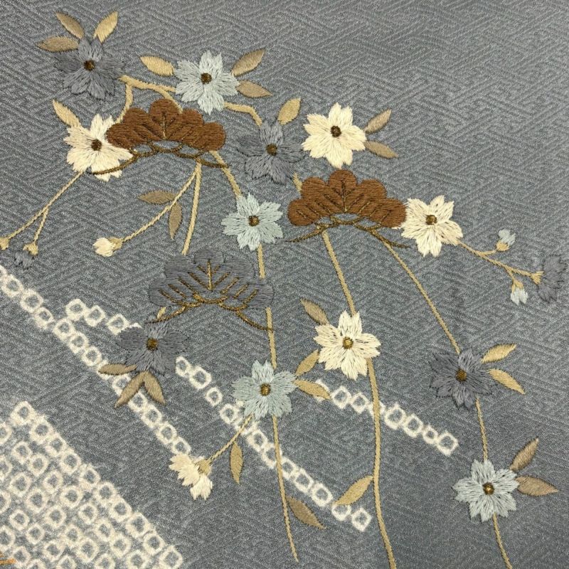 付下げ 身丈163cm 裄丈66.5cm M 袷 松 桜 刺繍 金糸 青灰色 正絹