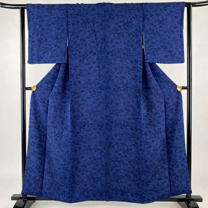 未使用　正絹　袷　草花と藤　縮緬小紋　身丈（肩から）165㎝ 小紋 身丈160cm 裄丈63cm S 袷 草花 波 縮緬 ピンク 正絹 美品