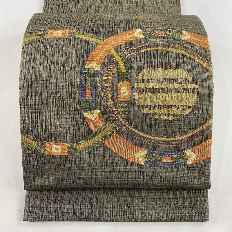美品　袋帯　正絹　お太鼓柄　金糸　うぐいす　ベージュ　茶　組紐織　縦縞 美品 袋帯 正絹 お太鼓柄 金糸 うぐいす ベージュ 茶 組紐織