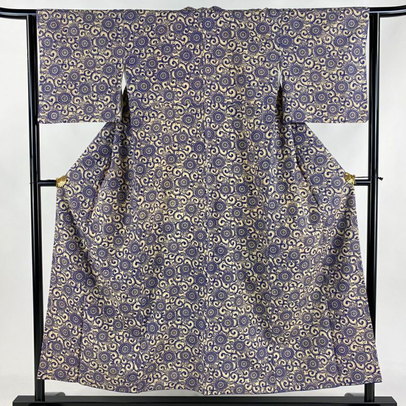 小紋 身丈152cm 裄丈63cm S 袷 紬地 菊唐草 ベージュ 正絹 秀品