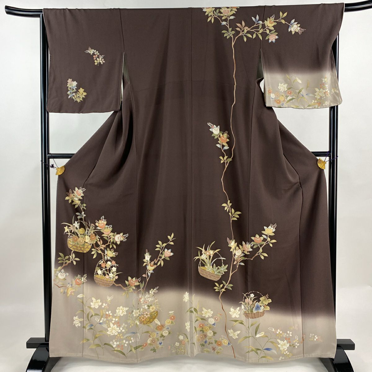 訪問着 身丈160cm 裄丈67cm M 袷 御所車 松竹梅 刺繍 金糸 灰紫 訪問着 身丈160cm 裄丈67cm M 袷 御所車 松竹梅 刺繍 金糸 灰紫