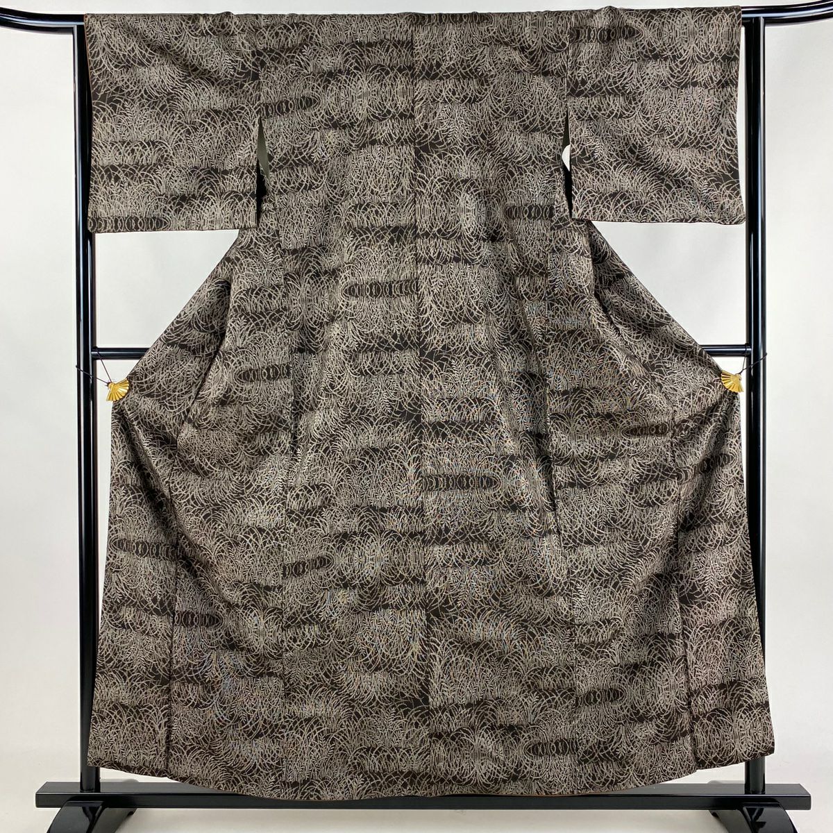 一流の品質 紬 身丈167.5cm 秀品｜中古 正絹 焦茶色 絣 斜縞 袷 M 裄丈65cm 着物・浴衣