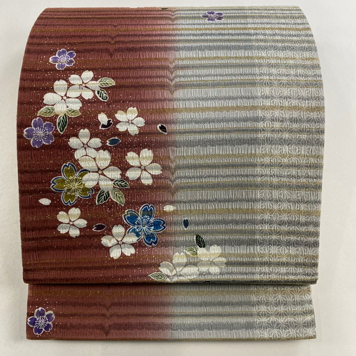 袋帯 美品 逸品 やまと 猫 鞠 金糸 モール風 薄紫 お太鼓柄 正絹 袋帯 美品 逸品 やまと 猫 鞠 金糸 モール風 薄紫 お太鼓柄 正絹