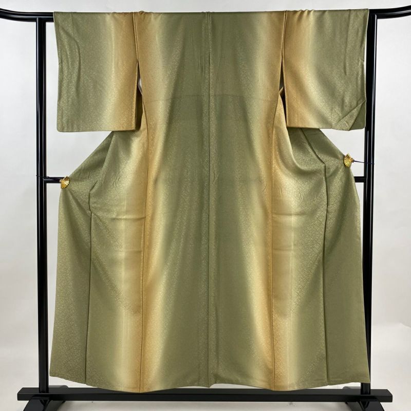 新規購入 裄丈62cm 身丈155cm 小紋 S 名品 正絹 鶯色 縦ぼかし 地紋 袷 着物・浴衣