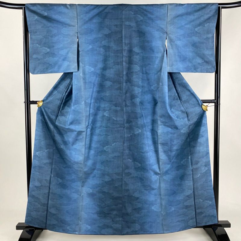 紬 身丈162.5cm 裄丈64cm M 袷 雲文 ぼかし 藍色 正絹 名品 紬 身丈162.5cm 裄丈64cm M 袷 雲文 ぼかし 藍色 正絹 名品