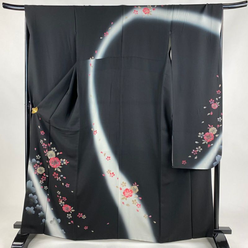 振袖 身丈165cm 裄丈67cm M 袷 桜 花びら ぼかし 金彩 黒 正絹 振袖 身丈165cm 裄丈67cm M 袷 桜 花びら ぼかし 金彩 黒 正絹
