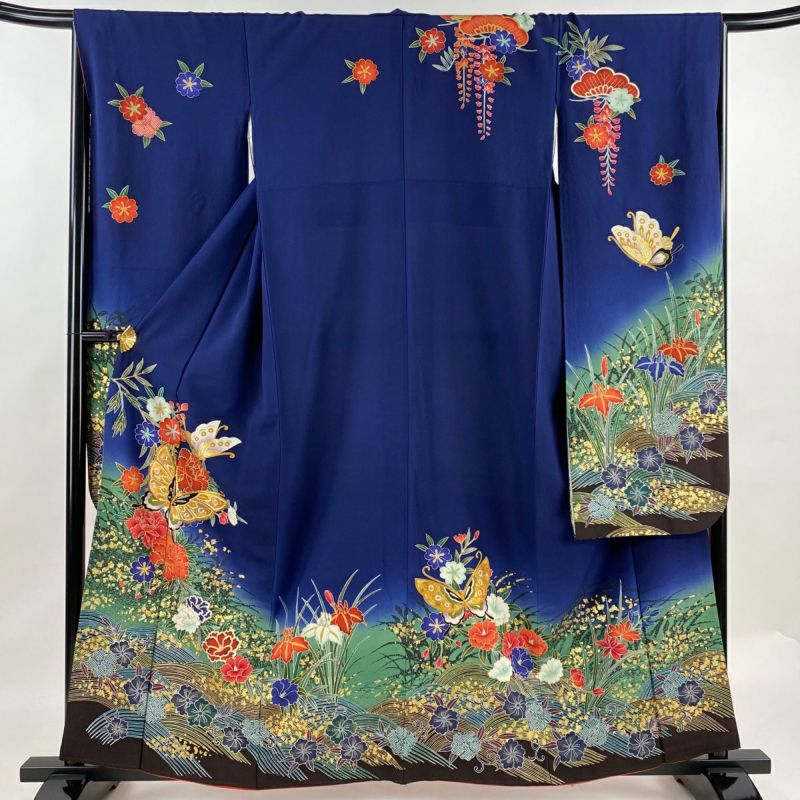 振袖 身丈160cm 裄丈67cm M 袷 蝶 草花 金銀糸 金彩 紺色 正絹 振袖 身丈160cm 裄丈67cm M 袷 蝶 草花 金銀糸 金彩 紺色 正絹