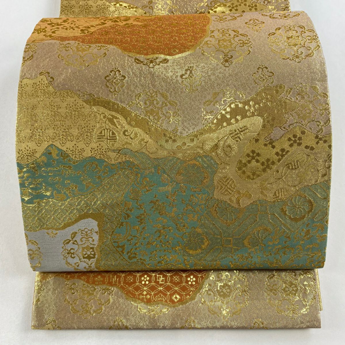 袋帯 美品 秀品 御所車 草花 金糸 箔 金色 六通 正絹 【中古
