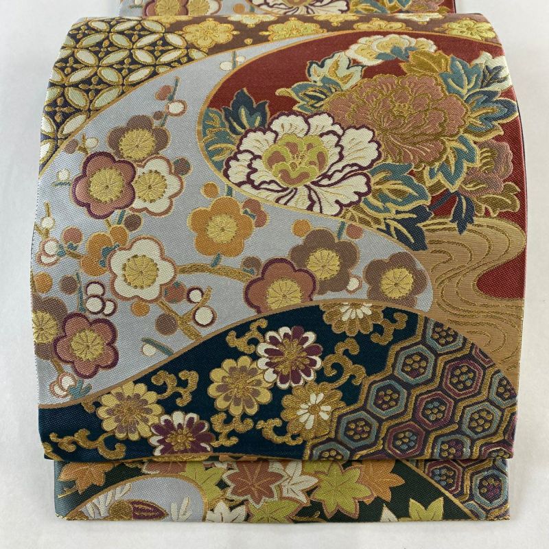 袋帯 美品 名品 関西仕立て 牡丹 七宝 金糸 箔 灰白 六通 正絹 袋帯 美品 名品 関西仕立て 牡丹 七宝 金糸 箔 灰白 六通 正絹