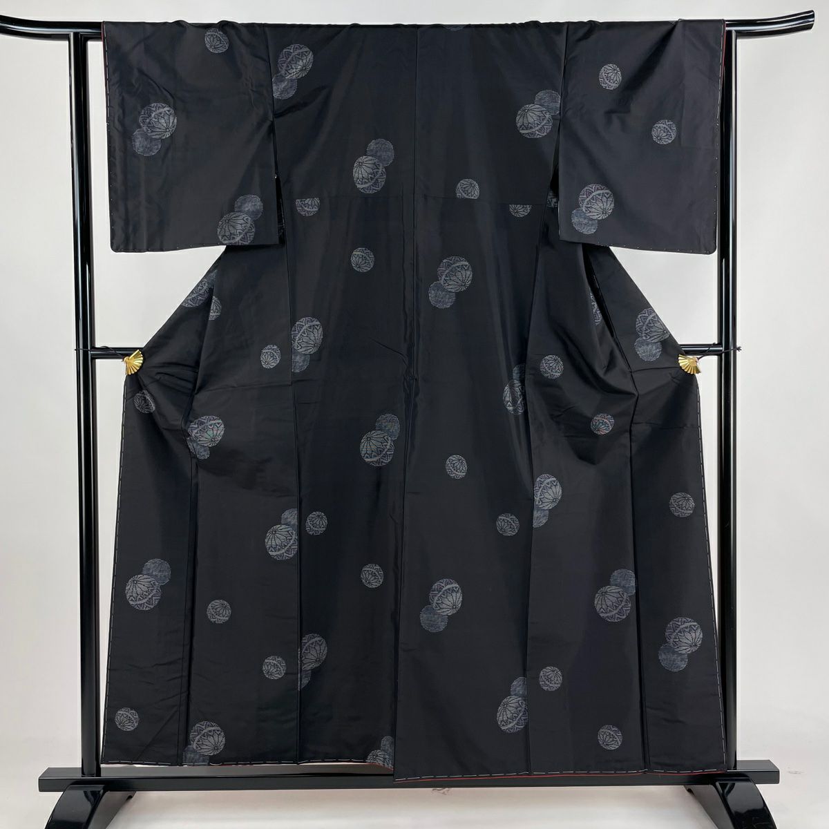 大島紬 身丈157cm 裄丈64cm M 袷 鞠 黒 正絹 秀品｜中古・古着