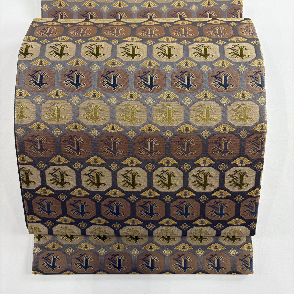 美品】 袋帯 名品 箔屋清兵衛 落款あり 草木染 欧亜吉祥文 花丸文 箔