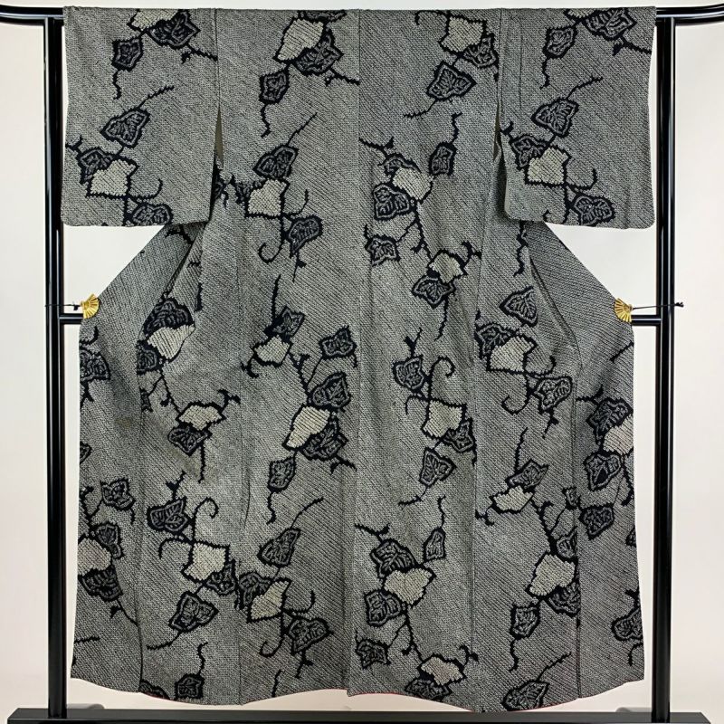 小紋 身丈151cm 裄丈63cm S 袷 蔦 総絞り 黒灰 正絹 秀品|中古 小紋 身丈151cm 裄丈63cm S 袷 蔦 総絞り 黒灰 正絹 秀品|中古