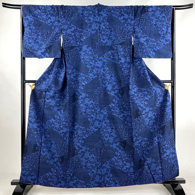 小紋 身丈160.5cm 裄丈67cm M 袷 紬地 証紙あり 草花 花菱 藍色 小紋 身丈160.5cm 裄丈67cm M 袷 紬地 証紙あり 草花 花菱 藍色