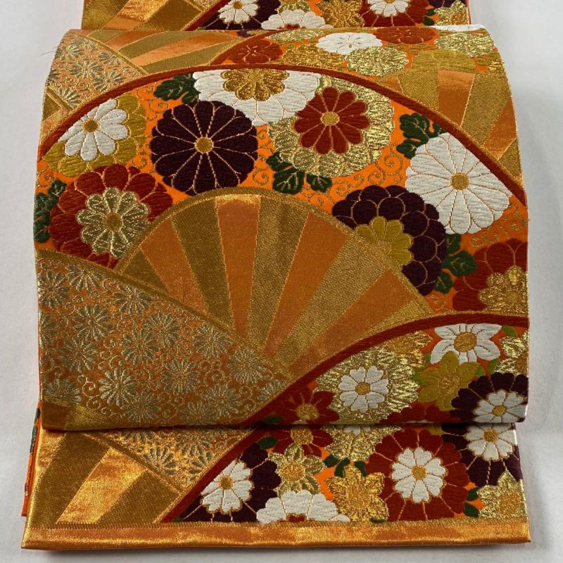 袋帯 名品 河合美術織物 落款あり 関西仕立て 片輪車 草花 金 袋帯 名品 河合美術織物 落款あり 関西仕立て 片輪車 草花 金