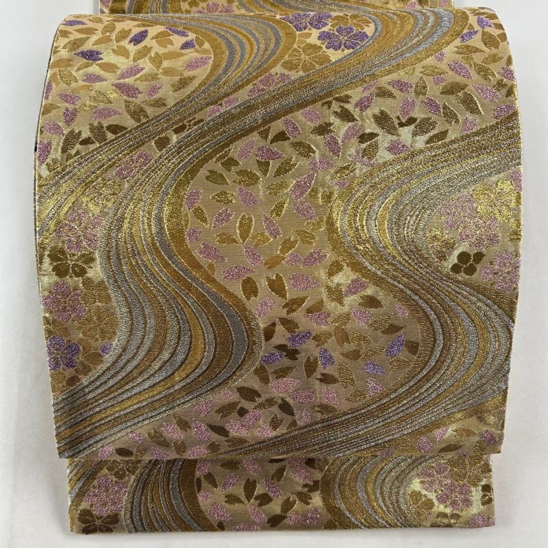 袋帯 美品 秀品 振袖向き 桜 流水 金銀糸 箔 金色 六通 正絹 袋帯 美品 秀品 振袖向き 桜 流水 金銀糸 箔 金色 六通 正絹