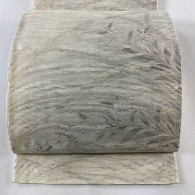 https://buysell.itembox.design/product/868/000002586830/000002586830-01-m.jpg