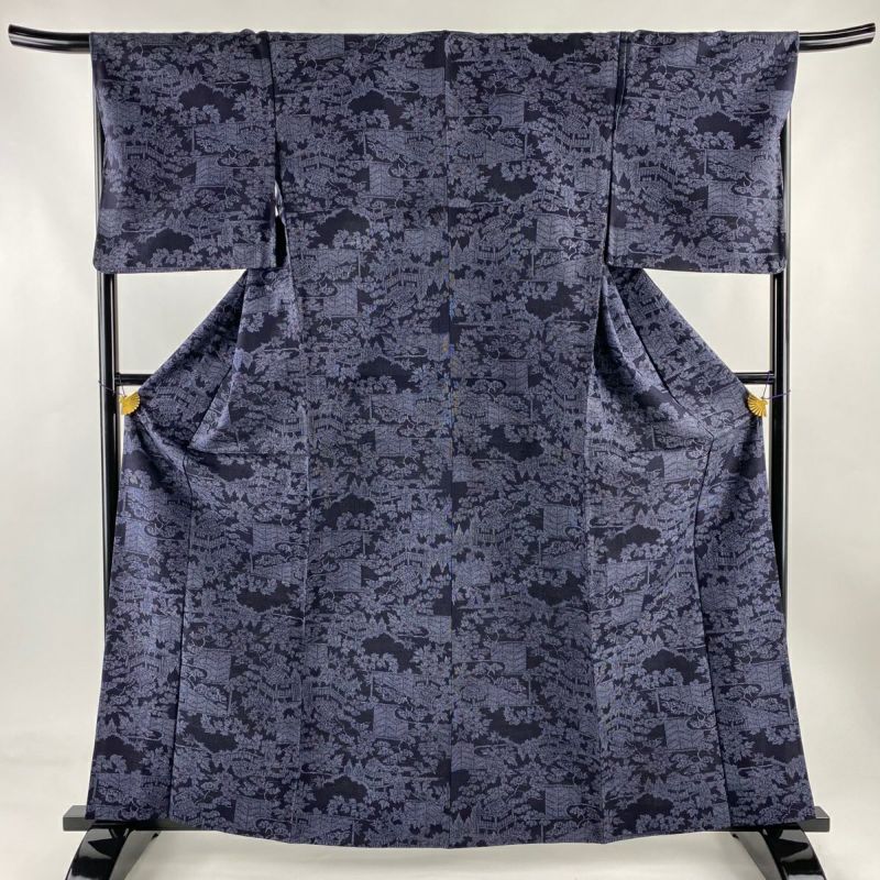 紬 身丈163.5cm 裄丈69cm L 単衣 証紙あり 建物 草花 濃紺 正絹 紬 身丈163.5cm 裄丈69cm L 単衣 証紙あり 建物 草花 濃紺 正絹
