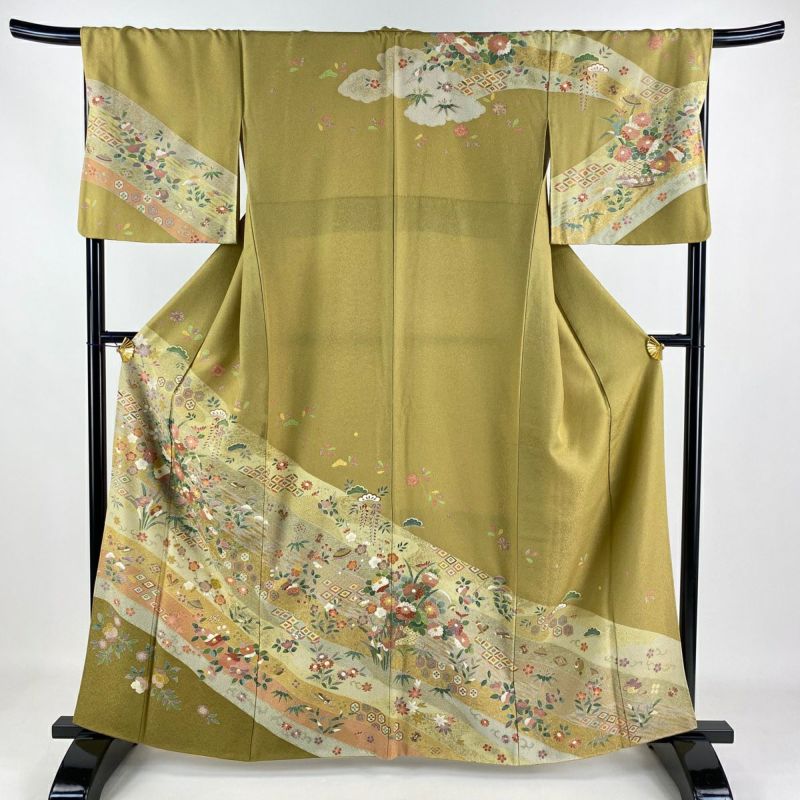 訪問着 身丈162cm 裄丈68.5cm L 袷 松竹梅 草花 金銀彩 鶯色 正絹 名品|中古・古着・リサイクル着物通販|バイセル オンライン