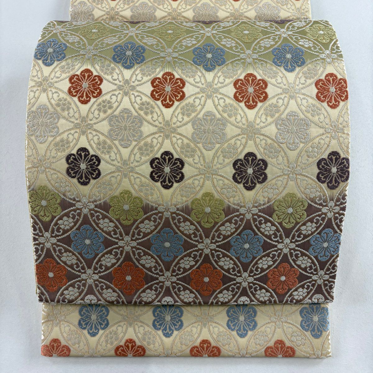 袋帯 名品 花菱 唐草 唐織 箔 ベージュ 六通 正絹｜中古・古着