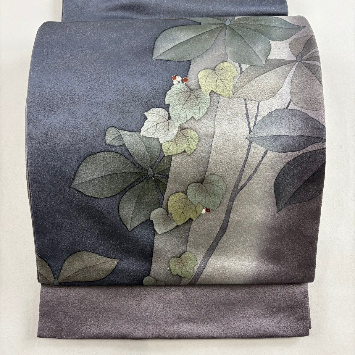 袋帯 美品 秀品 草花 霞 金糸 金銀彩 灰緑 お太鼓柄 正絹 【中古】